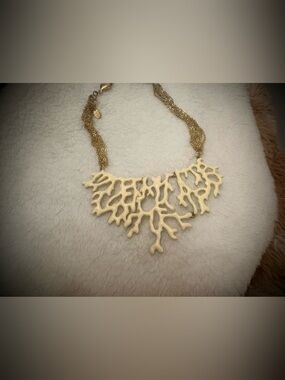 Amrita Singh Delicate Cream Coral Bib Necklace - Women Jewelry